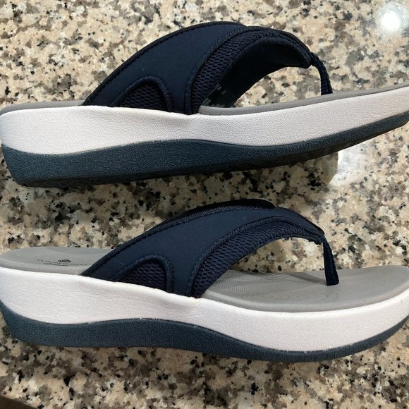 Clarks Arla Marina Cloudsteppers Size 5.5, Navy - Picture 8 of 10